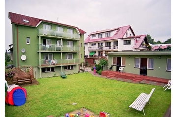 Polonia Privát Jastrzębia Góra, Exterior
